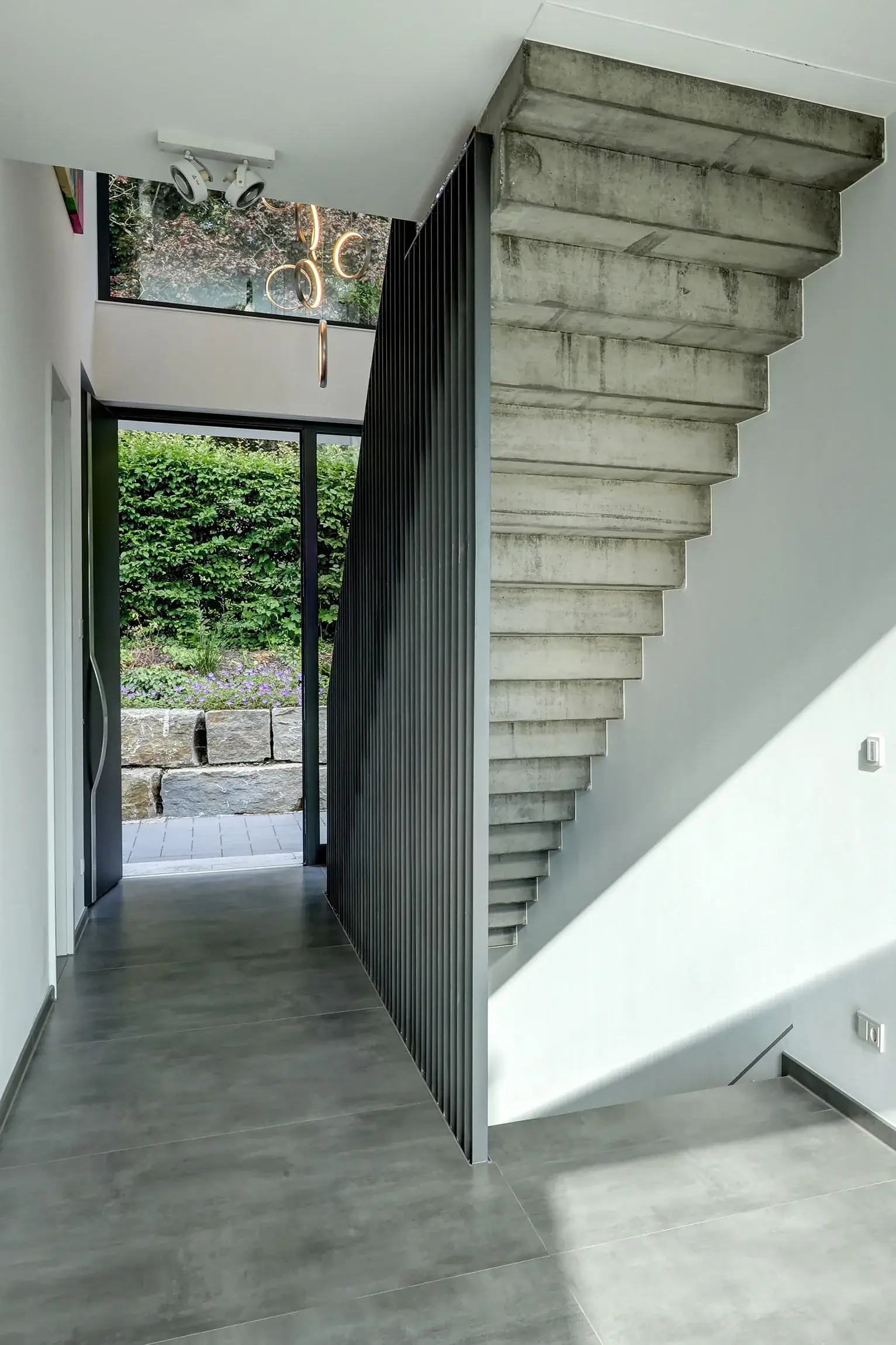 Einfamilienhaus am Hang, Michelstadt – Treppe
