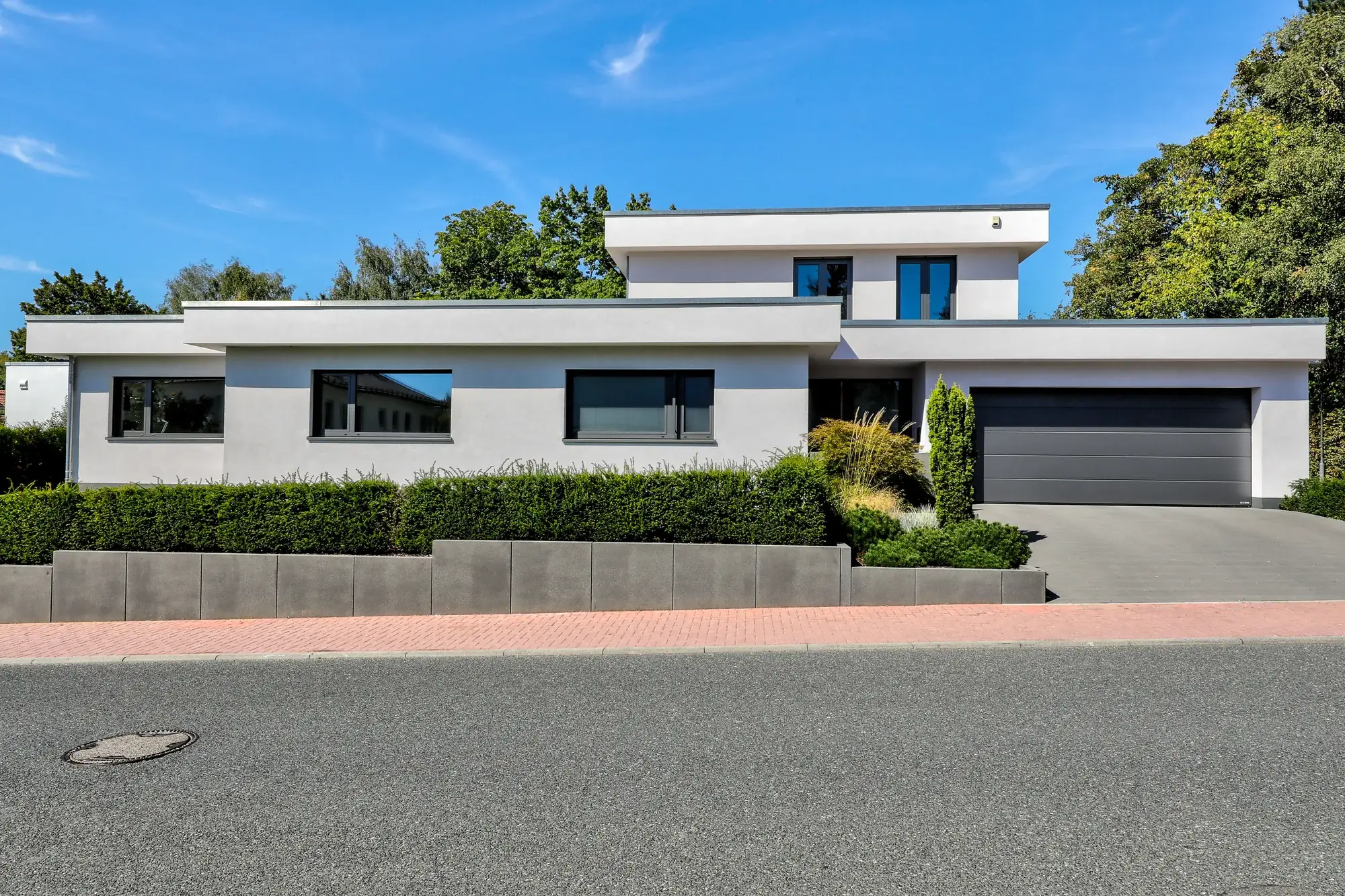 Einfamilienhaus mit Pool, Bad Soden – Außenansicht