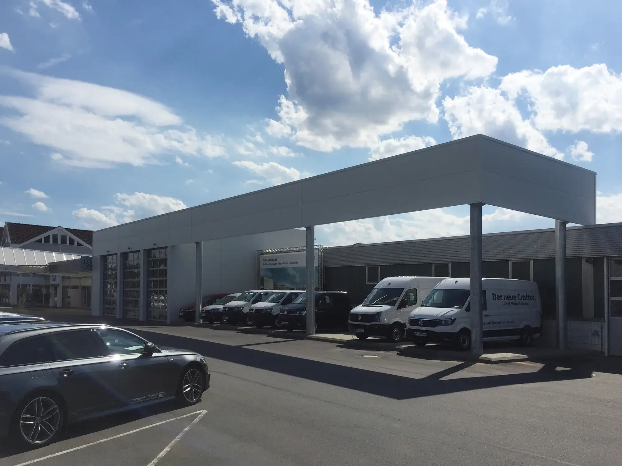 Hallenerweiterung im Odenwald – Halle mit Vordach