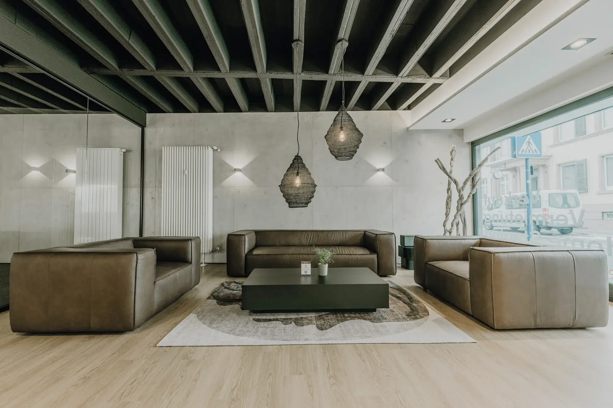 Modernisierung und innenarchitektonische Umgestaltung einer Geschäftsetage – Lounge
