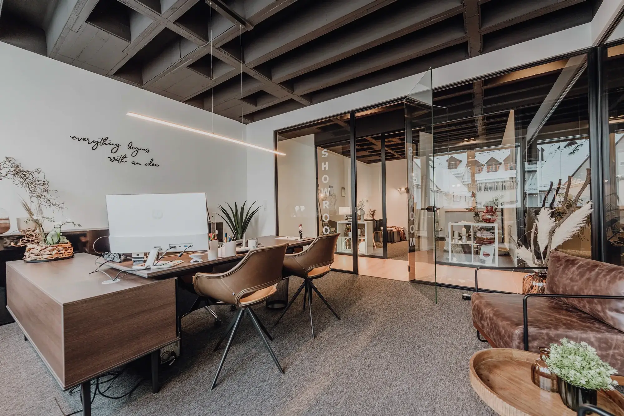 Modernisierung und innenarchitektonische Umgestaltung einer Geschäftsetage – Büro
