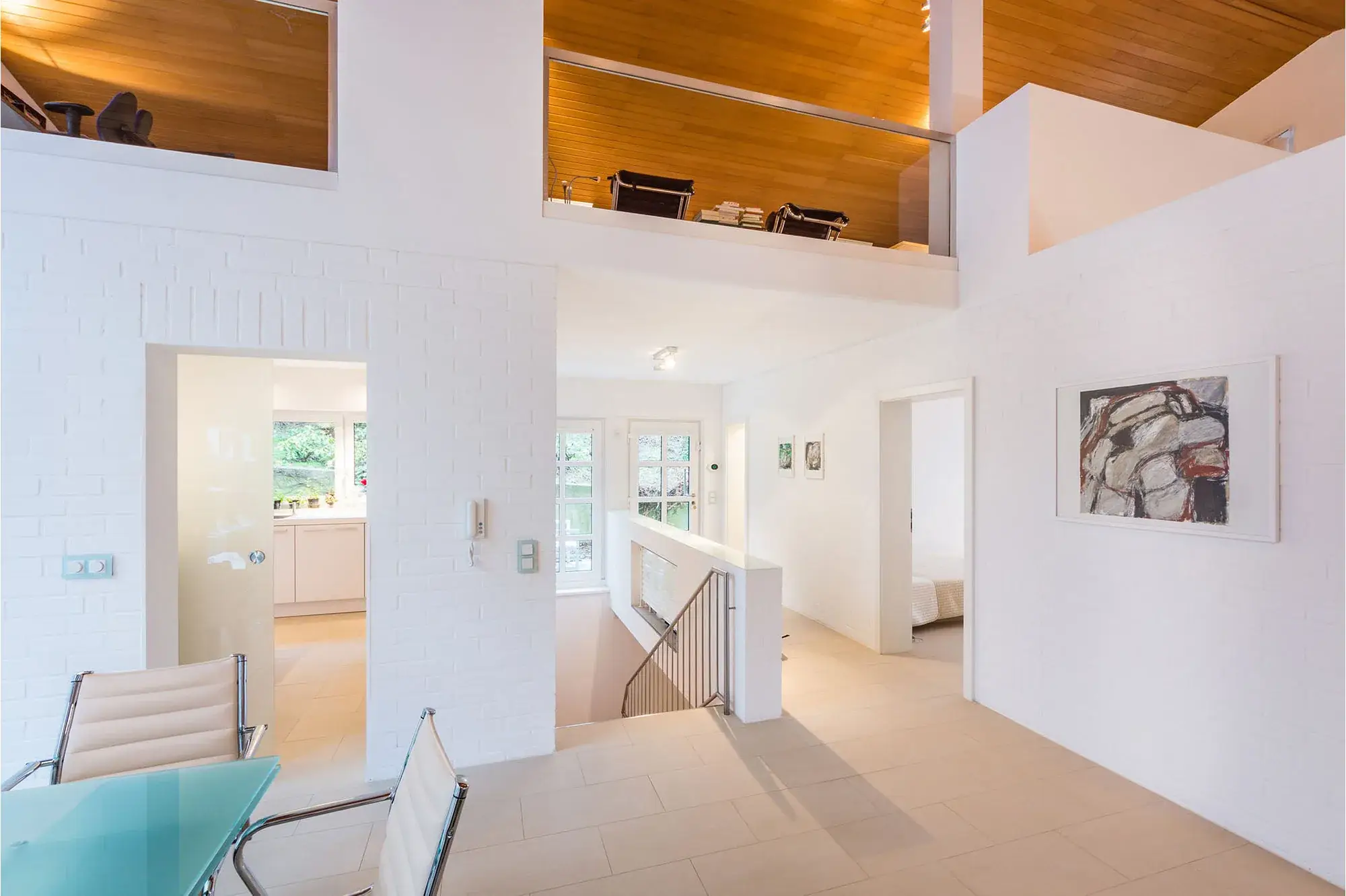 Sanierung einer Rheingau-Villa, Rheingau – Galerie und Wohnbereich