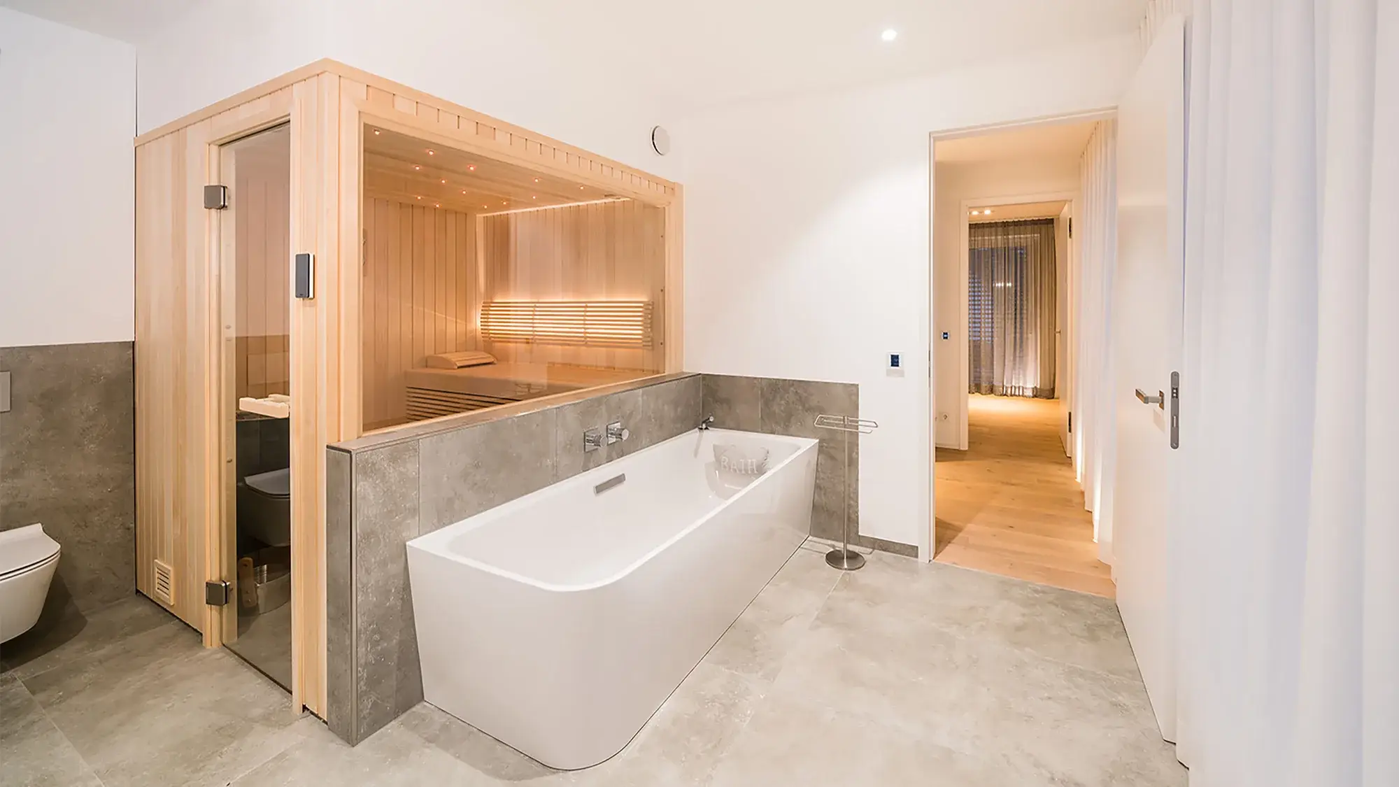 Smart Home im Taunus, Kronberg – Bad mit Sauna